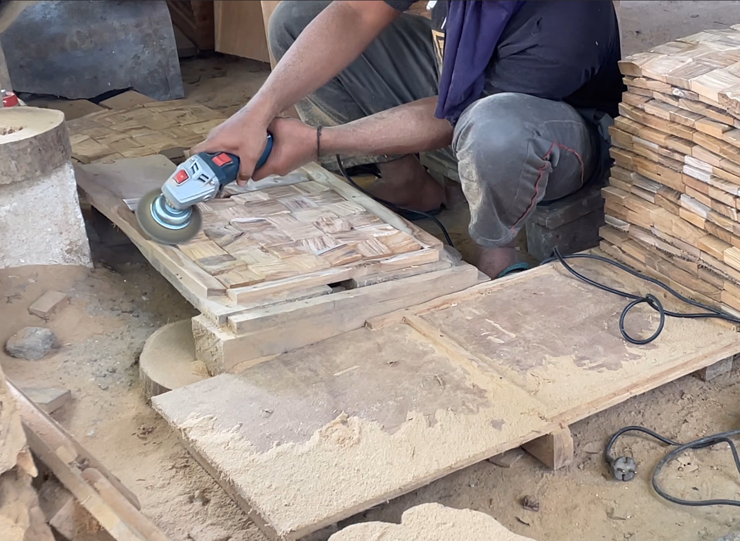 Teak production finish detail 4